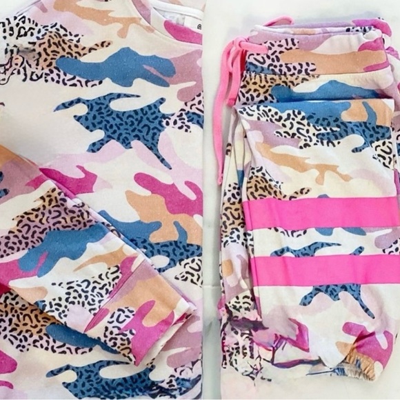 Sundry Abstract Camo Sweatsuit Size 1 small Set sweatshirt & joggers sweats - Picture 4 of 16